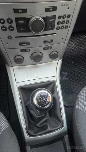 Opel Astra-11