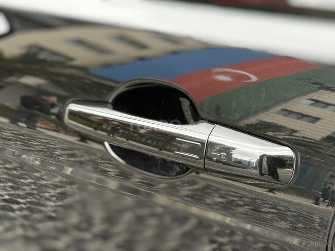 Land Rover RR Evoque-8