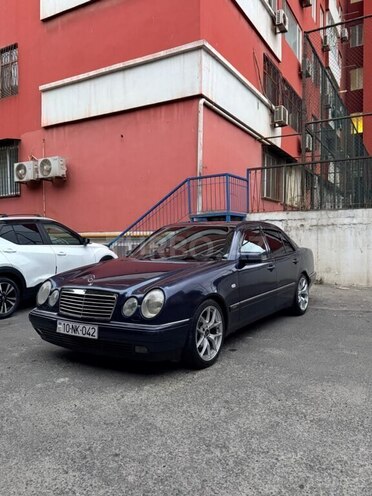 Mercedes E 240 1998, 403,000 km - 2.4 l - Bakı