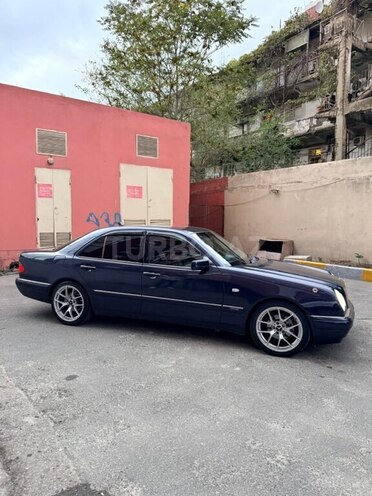 Mercedes E 240 1998, 403,000 km - 2.4 l - Bakı