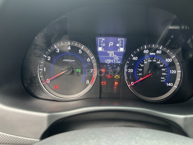Hyundai Accent 2015, 206,754 km - 1.6 l - Şirvan