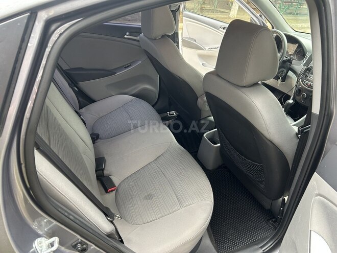 Hyundai Accent 2015, 206,754 km - 1.6 l - Şirvan