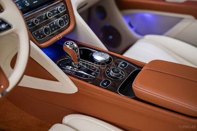Bentley Bentayga-17