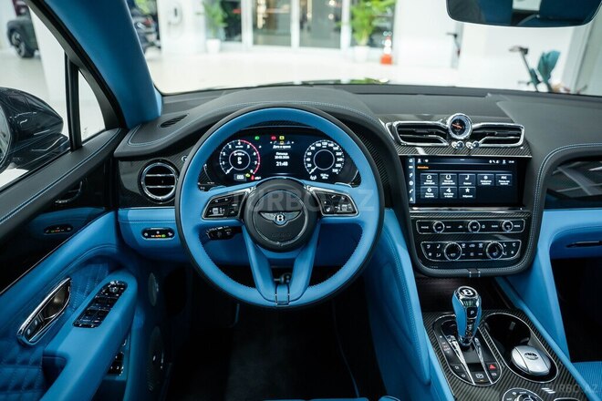 Bentley Bentayga-10