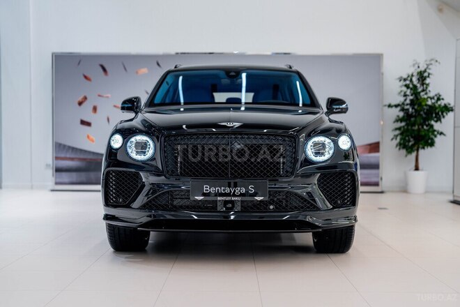 Bentley Bentayga-3