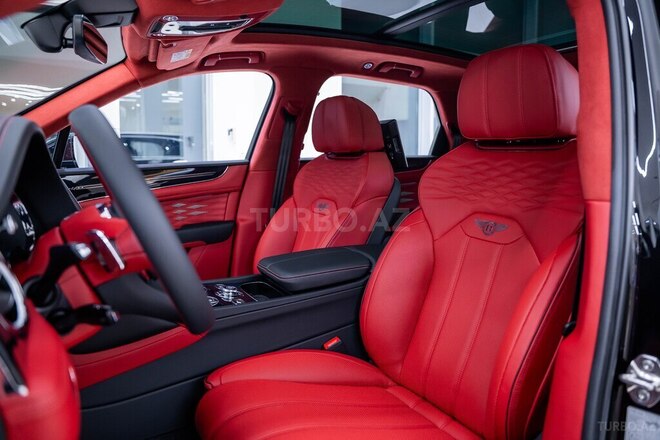 Bentley Bentayga-12