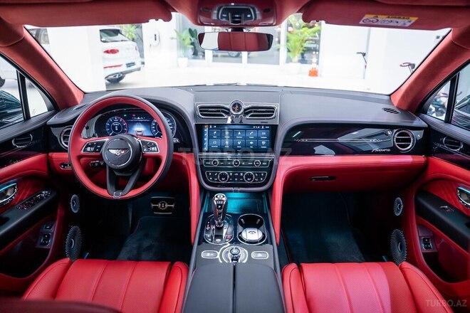 Bentley Bentayga-9