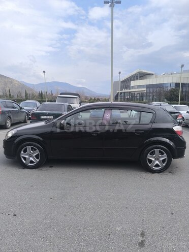 Opel Astra 2005, 259,000 km - 1.4 l - Şəki
