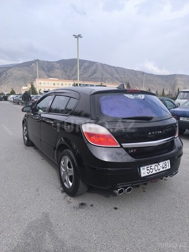 Opel Astra 2005, 259,000 km - 1.4 l - Şəki