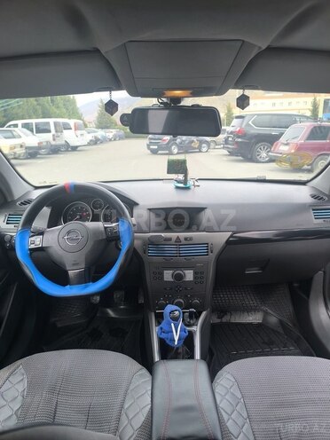 Opel Astra 2005, 259,000 km - 1.4 l - Şəki