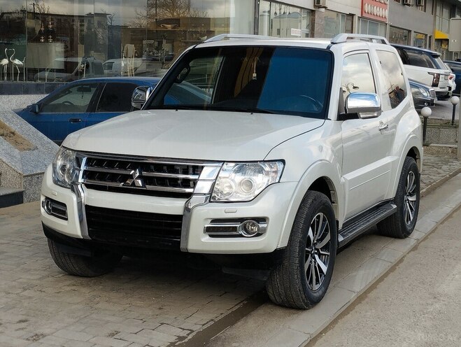 Mitsubishi Pajero 2007, 179,000 km - 3.0 l - Bakı