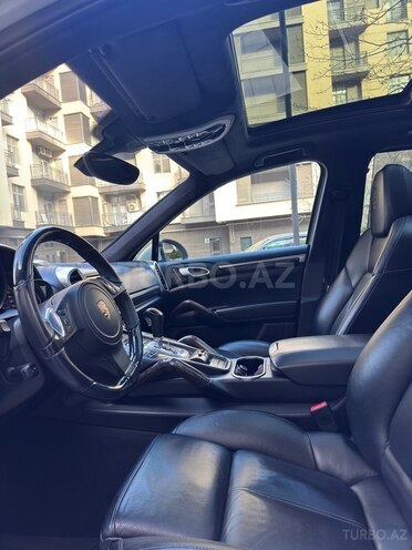Porsche Cayenne Turbo 2012, 65,000 km - 4.8 l - Bakı