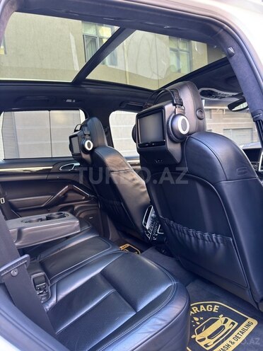 Porsche Cayenne Turbo 2012, 65,000 km - 4.8 l - Bakı