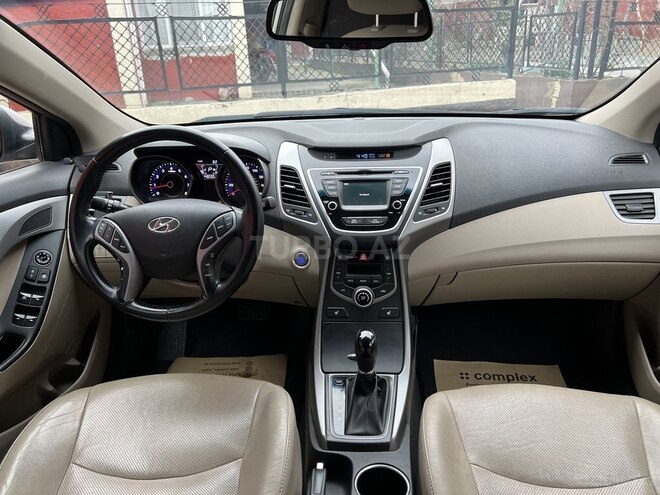 Hyundai Elantra 2015, 238,183 km - 1.8 l - Bakı