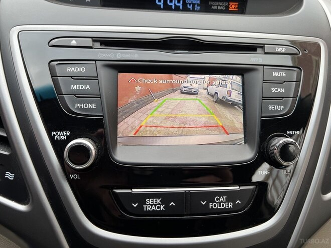 Hyundai Elantra 2015, 238,183 km - 1.8 l - Bakı