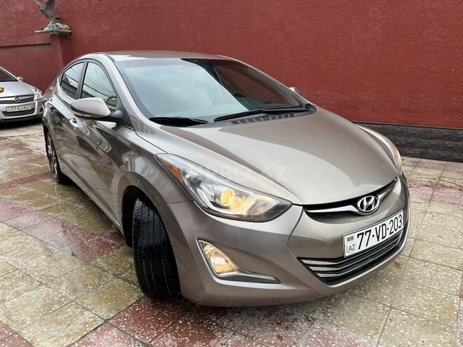 Hyundai Elantra 2015, 238,183 km - 1.8 l - Bakı