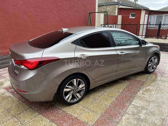 Hyundai Elantra 2015, 238,183 km - 1.8 l - Bakı