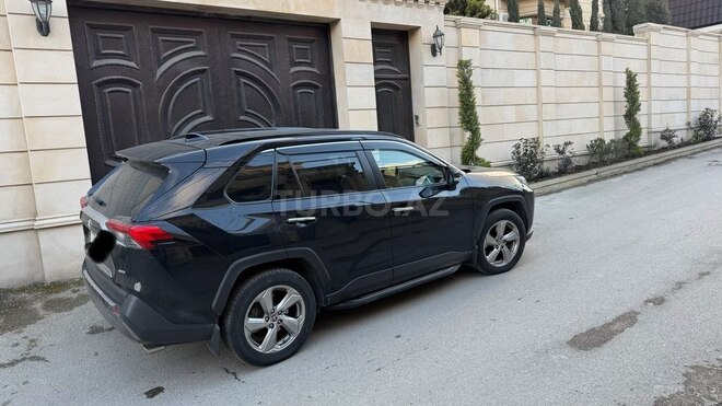 Toyota RAV4-3