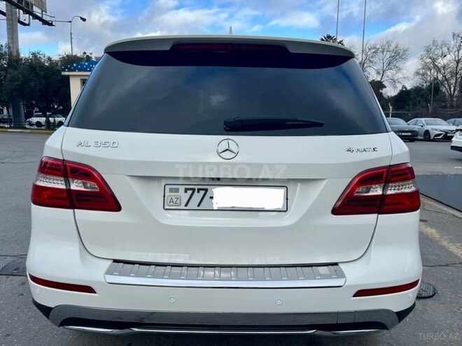 Mercedes ML 350 4MATIC 2014, 182,000 km - 3.5 л - Bakı