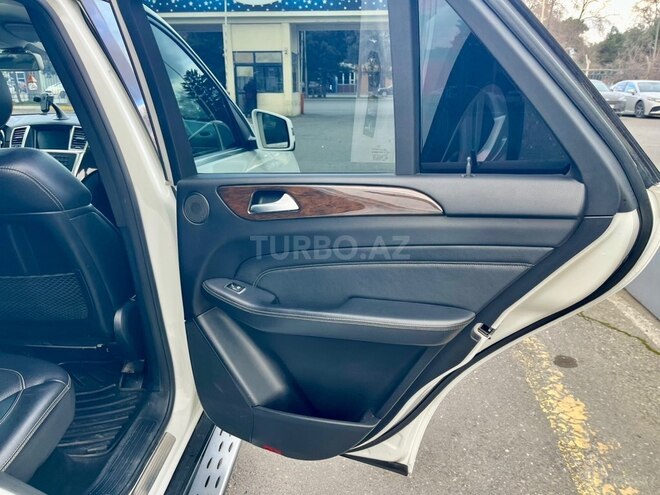Mercedes ML 350 4MATIC 2014, 182,000 km - 3.5 л - Bakı
