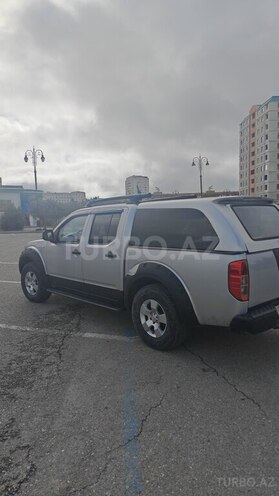 Nissan Navara-5