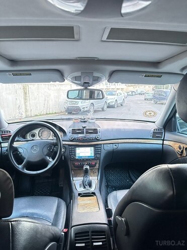 Mercedes E 350 2006, 282,000 km - 3.5 l - Bakı