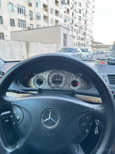 Mercedes E 350 2006, 282,000 km - 3.5 l - Bakı