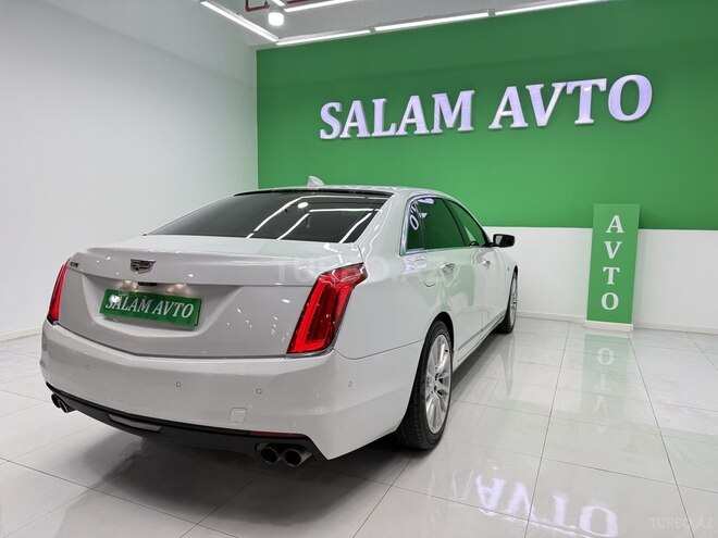 Cadillac CT6-4