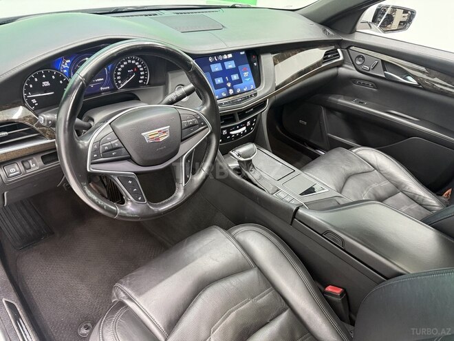 Cadillac CT6-8