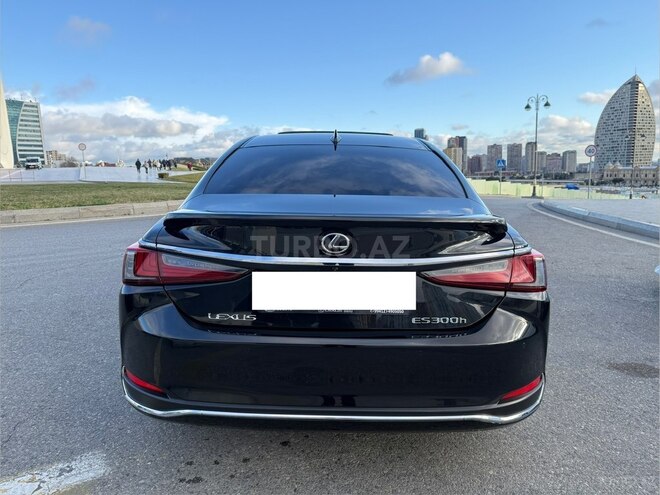Lexus ES 300h 2024, 10,700 km - 2.5 l - Bakı