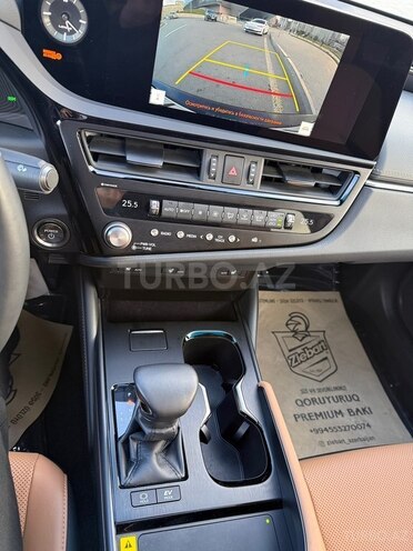 Lexus ES 300h 2024, 10,700 km - 2.5 l - Bakı