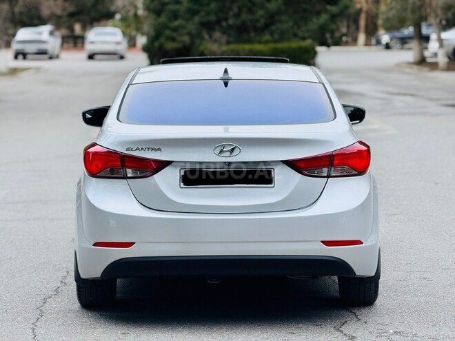 Hyundai Elantra 2015, 104,000 km - 1.8 л - Bakı