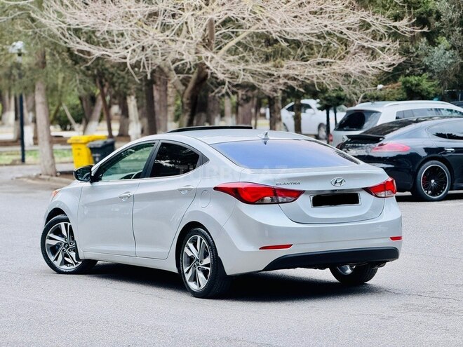 Hyundai Elantra 2015, 104,000 km - 1.8 л - Bakı