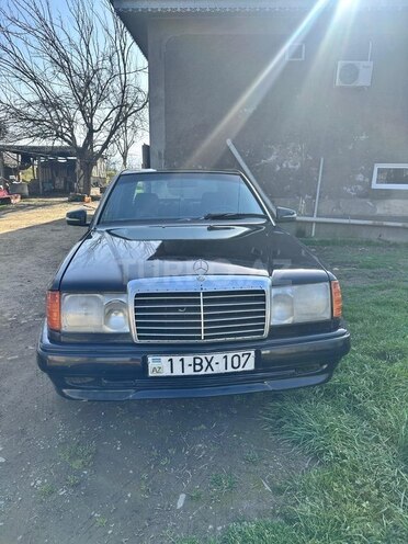 Mercedes E 200 1993, 200,000 km - 2.0 l - Lənkəran