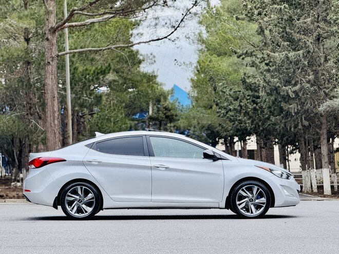 Hyundai Elantra 2015, 104,000 km - 1.8 л - Bakı