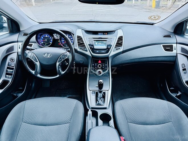 Hyundai Elantra 2015, 104,000 km - 1.8 л - Bakı