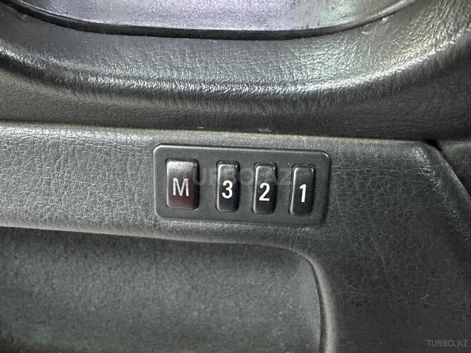 BMW 528 1999, 265,852 km - 2.8 l - Xırdalan