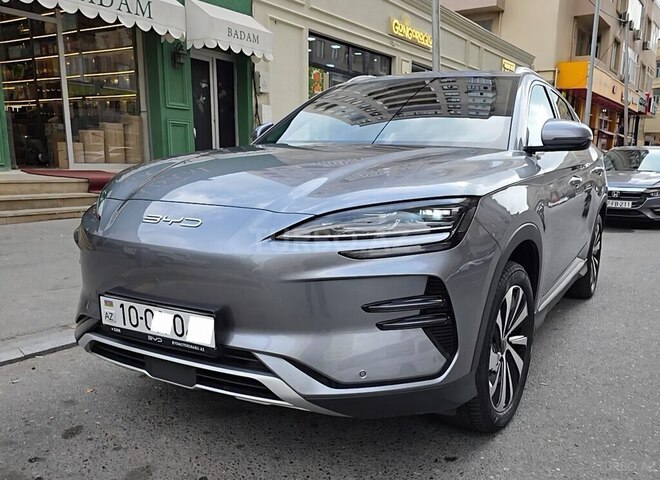 BYD Song Plus EV-4