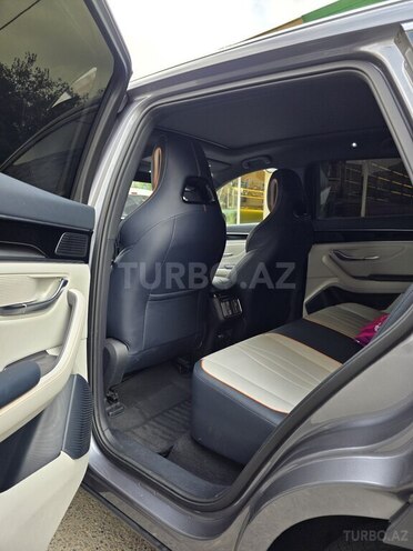 BYD Song Plus EV-8