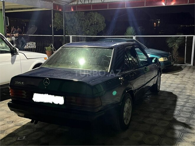 Mercedes 190 1992, 235,000 km - 1.8 l - Bərdə
