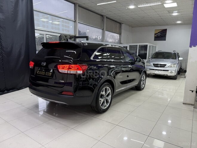 Kia Sorento-8