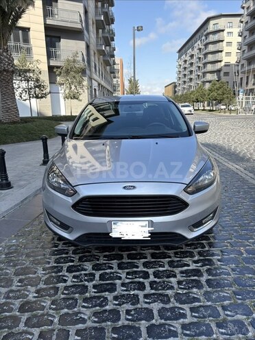 Ford Focus-1