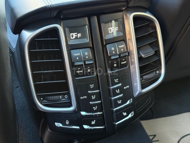 Porsche Cayenne Turbo 2012, 65,000 km - 4.8 l - Bakı