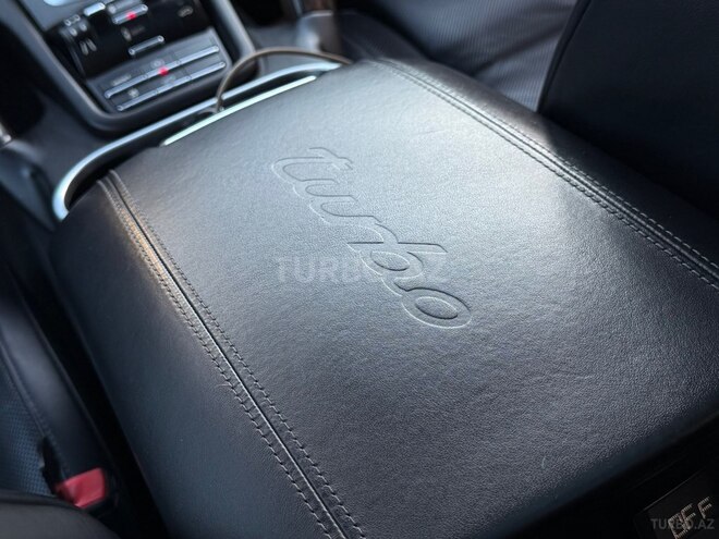 Porsche Cayenne Turbo 2012, 65,000 km - 4.8 l - Bakı
