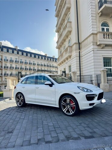 Porsche Cayenne Turbo 2012, 65,000 km - 4.8 l - Bakı