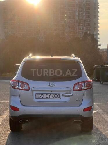 Hyundai Santa Fe-5