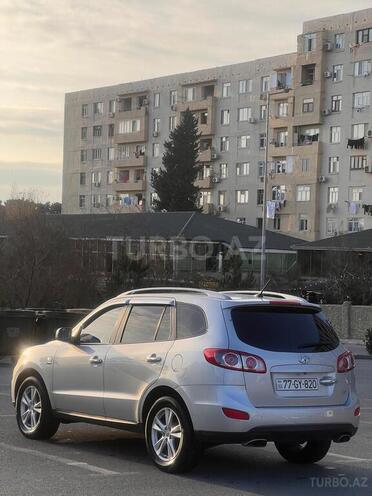 Hyundai Santa Fe-6
