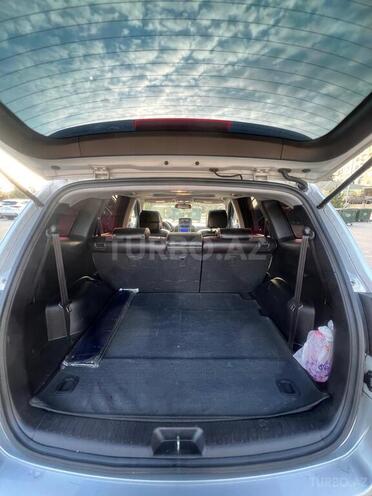 Hyundai Santa Fe-10