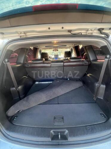 Hyundai Santa Fe-11