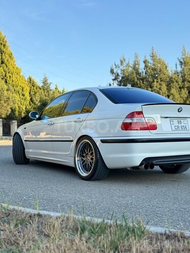 BMW 320-3